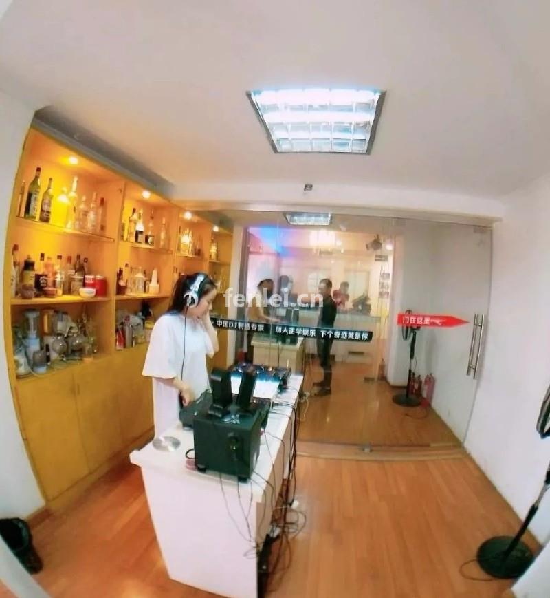 威海DJ电音舞曲制作培训学校(威海音乐培训)